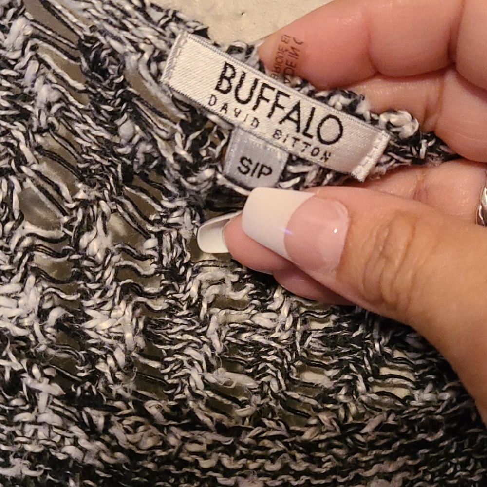 Buffalo sweater - Picture 4 of 4
